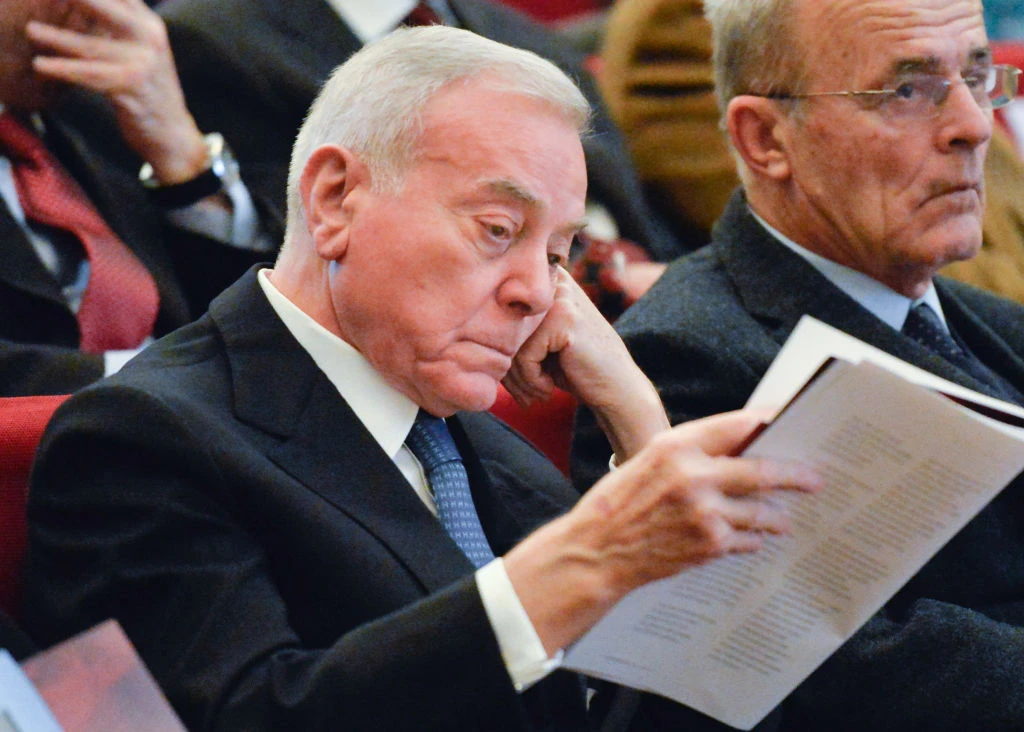 Silvio Berlusconi manda avanti Gianni Letta: incontra Luca Lotti prima del disastro Bernini