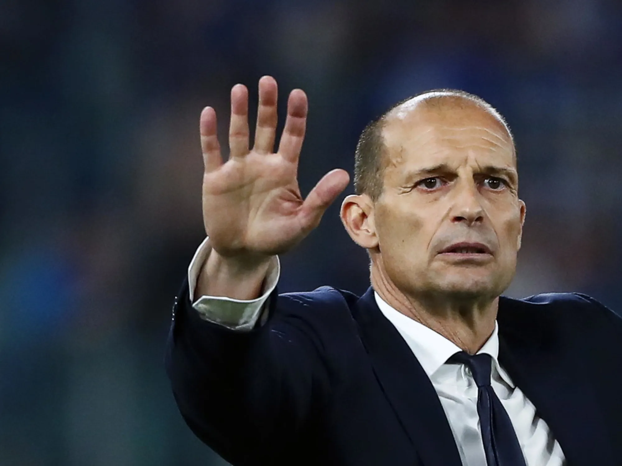 Milan, Allegri sgancia la bomba: "Leao non è convocato"