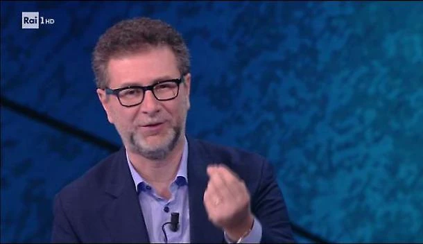 Fabio Fazio massacrato da Giovanni Minoli: "Guadagna troppo e alla Rai non serve"