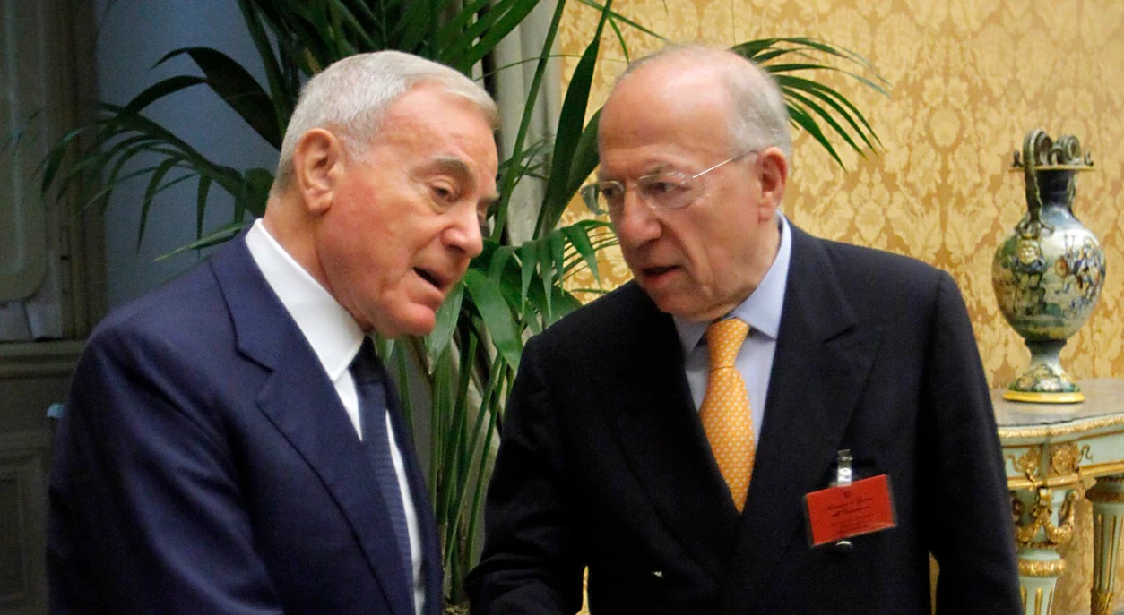 Gianni Letta e Fedele Confalonieri a gamba tesa su Silvio Berlusconi: "Appoggio esterno? Se lo fai sei pazzo, ti suicidi"