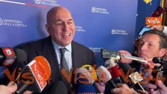 https://media.liberoquotidiano.it/XUDhEtjvamKIKveMwp_OOZzxeJAXW7Xli4DanEKyaHE/width:800/quality:90/aW1hZ2VzLzIwMjYvMDUvMTQvMTQxODMyOTgzLTA3MmNiNDU0LTA2OGYtNGU2MS04YjkwLWFhNjJjNDM1NDJhZC5qcGc.webp