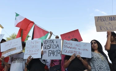I malumori di Bologna divisa tra strage e Fakir