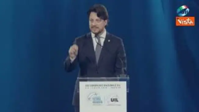 Leggi l'articolo: Governatore del Veneto Stefani a Congresso Uil: Su Ai abbiamo dovere di difendere singolarità umana