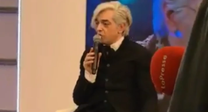Sanremo 2020, Morgan contro Bugo in conferenza stampa: una frase terribile su sua madre