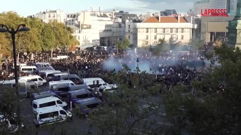 https://media.liberoquotidiano.it/XYxJ6t2DNL5-a0JdDIjM99C2aC37-4fHzhV6ivjmfa0/width:800/quality:90/aW1hZ2VzLzIwMjYvMTAvMDkvMDY1ODMzMjY1LTVhYjA3YThlLTE3OGEtNDNjZC1iMWVkLTQzZmI5MmEwYWQ4Mi5qcGc.webp