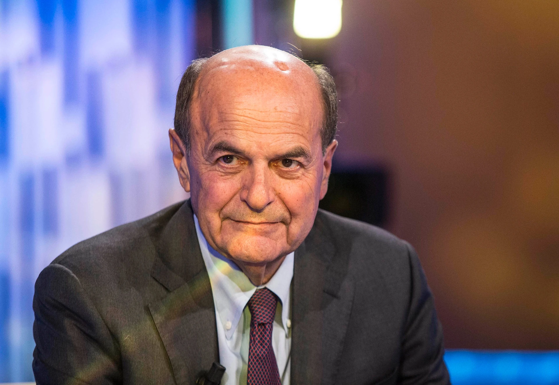 Pietro Senaldi: "Una follia archiviare Pier Luigi Bersani". Un consiglio al Pd e alla sinistra