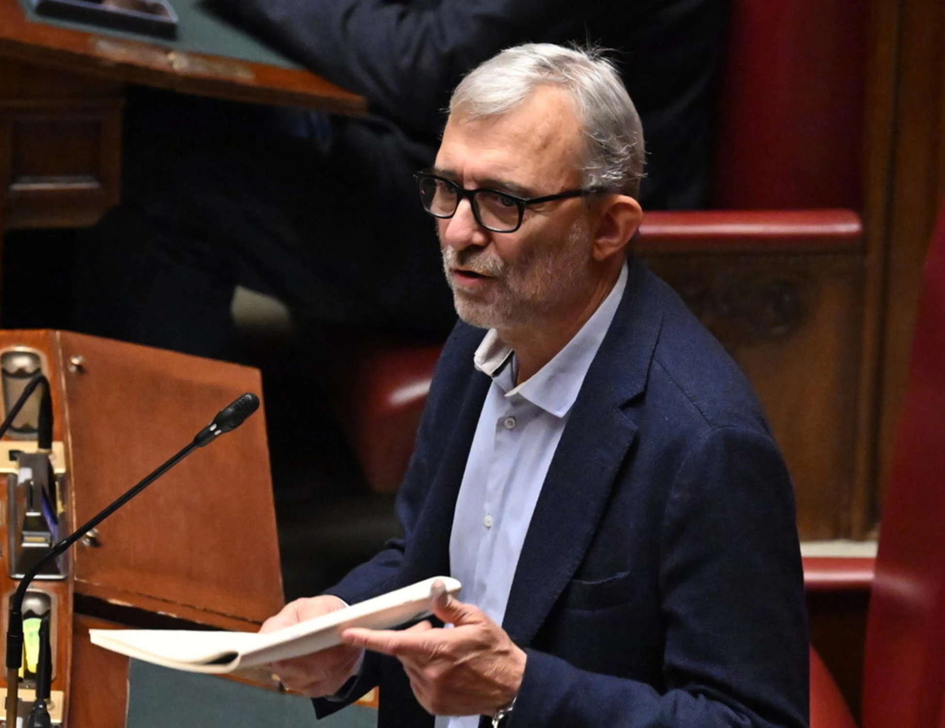 Roberto Giachetti, "mi autosequestro!": si ammanetta alla Camera (vuota)