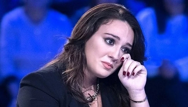 Francesca Manzini a Verissimo, confessioni choc: "Bulimia, brutte compagnie, alcol e altre cose..."