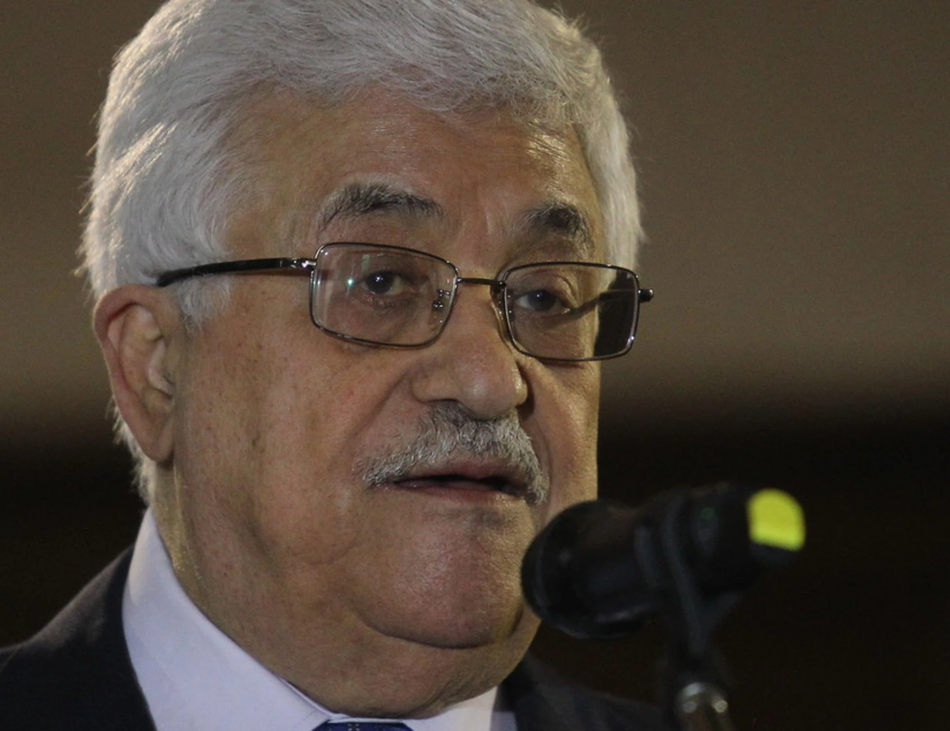 Abu Mazen si sveglia dopo più di un anno e attacca i capi di Hamas