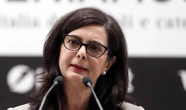 Laura Boldrini, follia contro Matteo Salvini: "Immigrazione? Crea problemi, non li risolve"