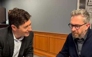 Matteo Lepore, viaggio negli Usa: delibera secretata, chi ha incontrato. Esplode il caso a Bologna