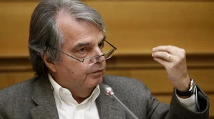 Renato Brunetta, lo sfogo a microfoni spenti: "Da Giuseppe Conte la solita presa per il cu***. Vadano in quel posto"