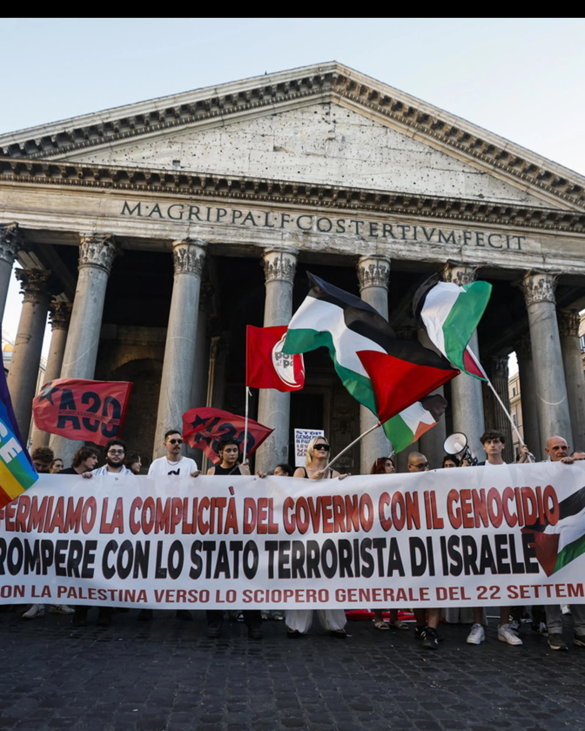 I compagni nemmeno provano a esultare per la pace a Gaza: imbarazzo o malafede?