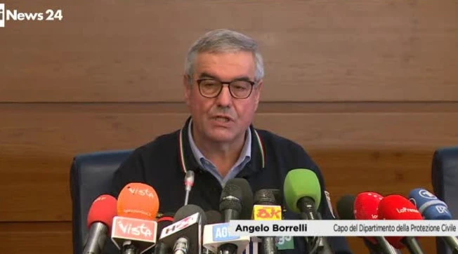Coronavirus, il bollettino: 889 morti in 24 ore, 70mila contagiati totali. Indiscrezione: "Il picco è vicino"