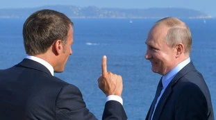 Emmanuel Macron "preso in giro da Putin": il retroscena sulla prima telefonata dopo il gelo