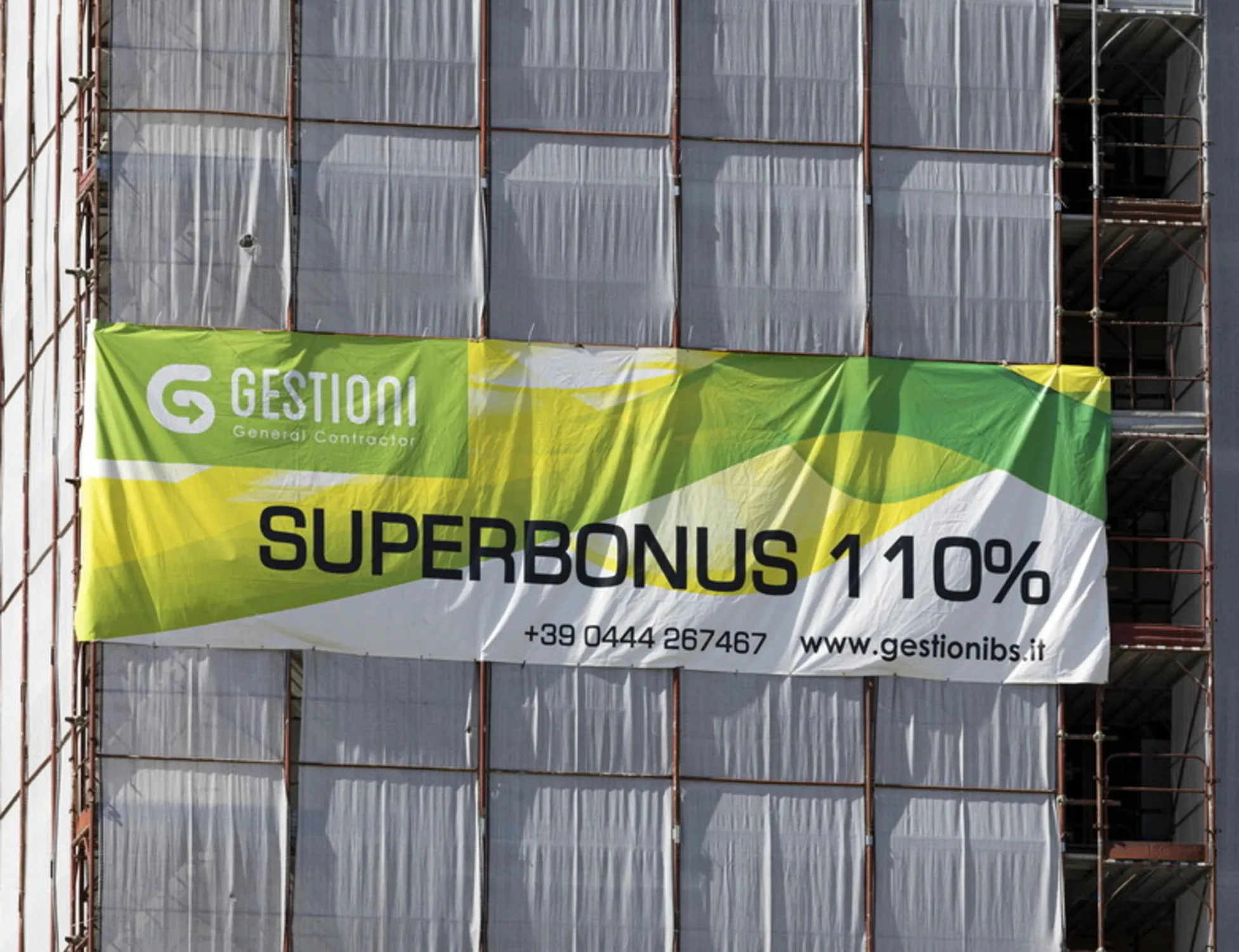 Leggi l'articolo: Superbonus, un salasso da 131 miliardi: l'ultimo report-choc