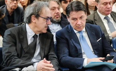 Politica, l'ultima moda: tutti teologi