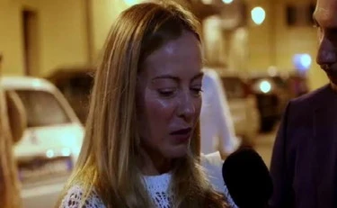 Meloni in vacanza fa impazzire La Maddalena: "Cosa ho trovato qui"
