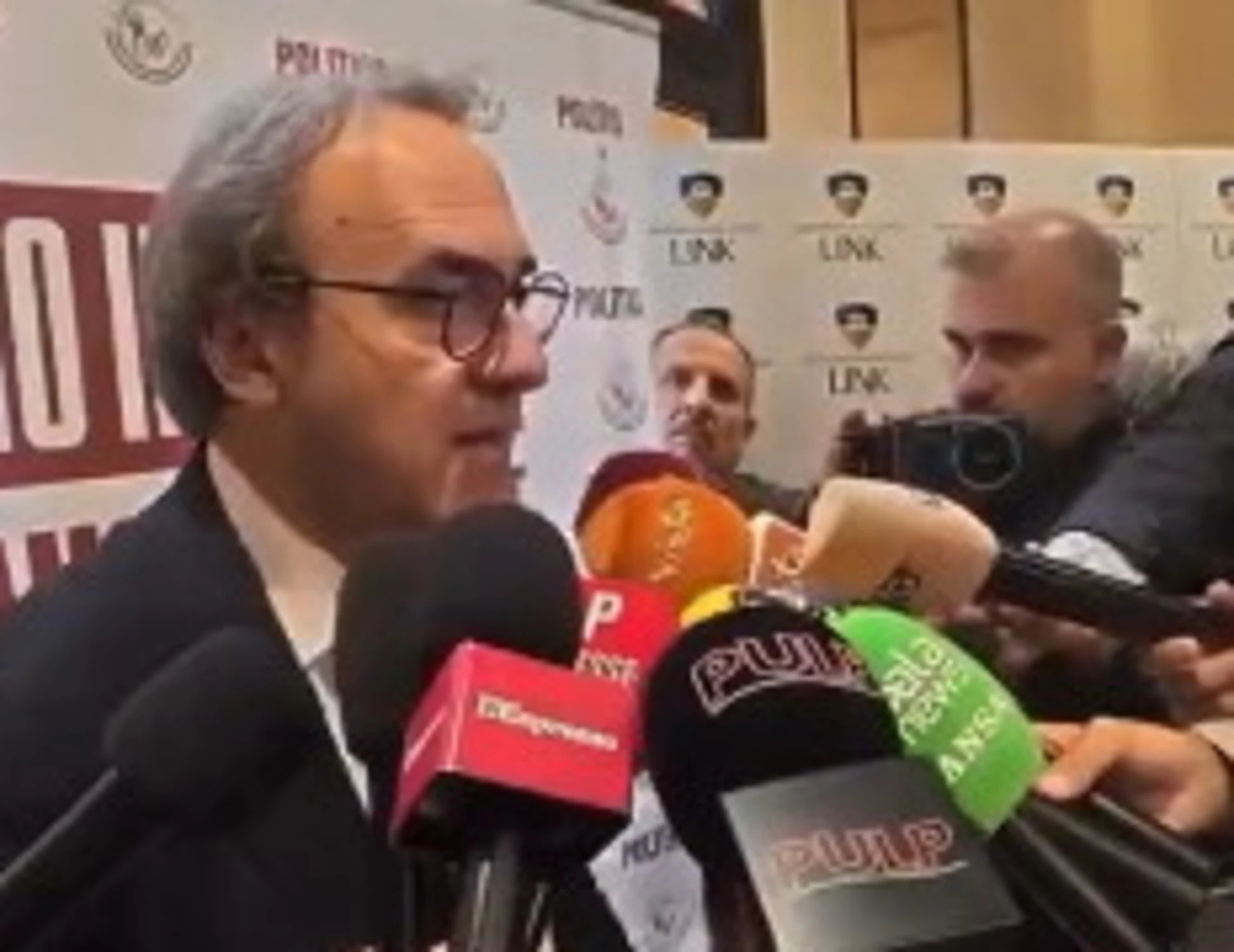 Angelo Bonelli, la domanda che lo manda in tilt: figuraccia clamorosa