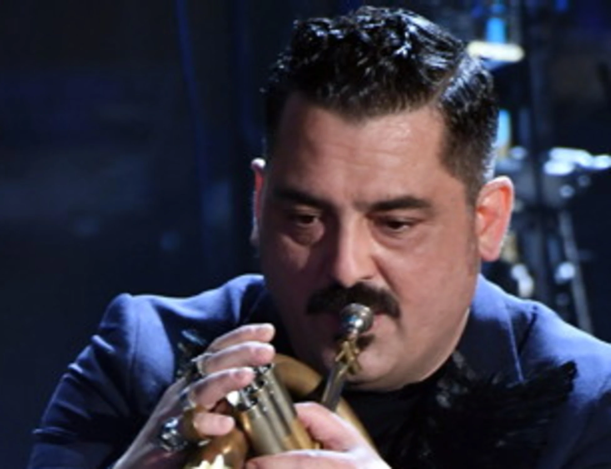 Roy Paci operato d'urgenza: "Seri problemi". Annullate le tappe del tour