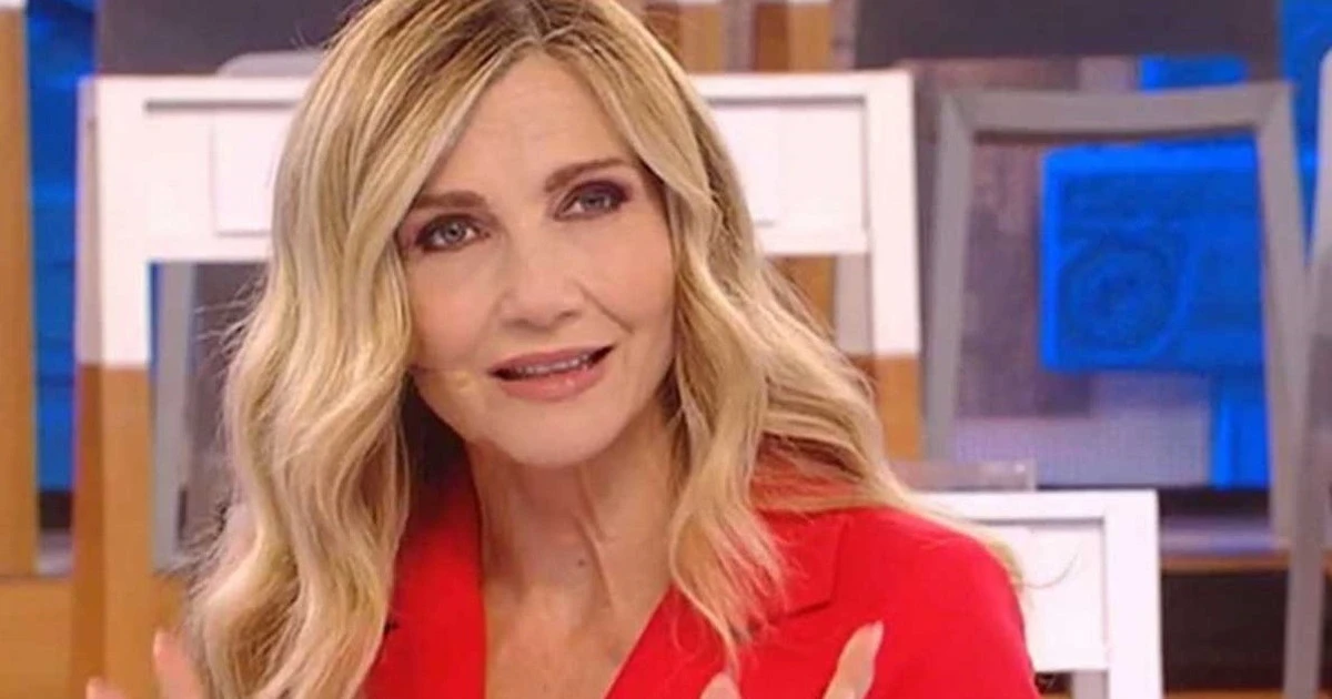 Lorella Cuccarini, il dolore: "Ero all'apice del successo, l'aborto mi ha fermata"