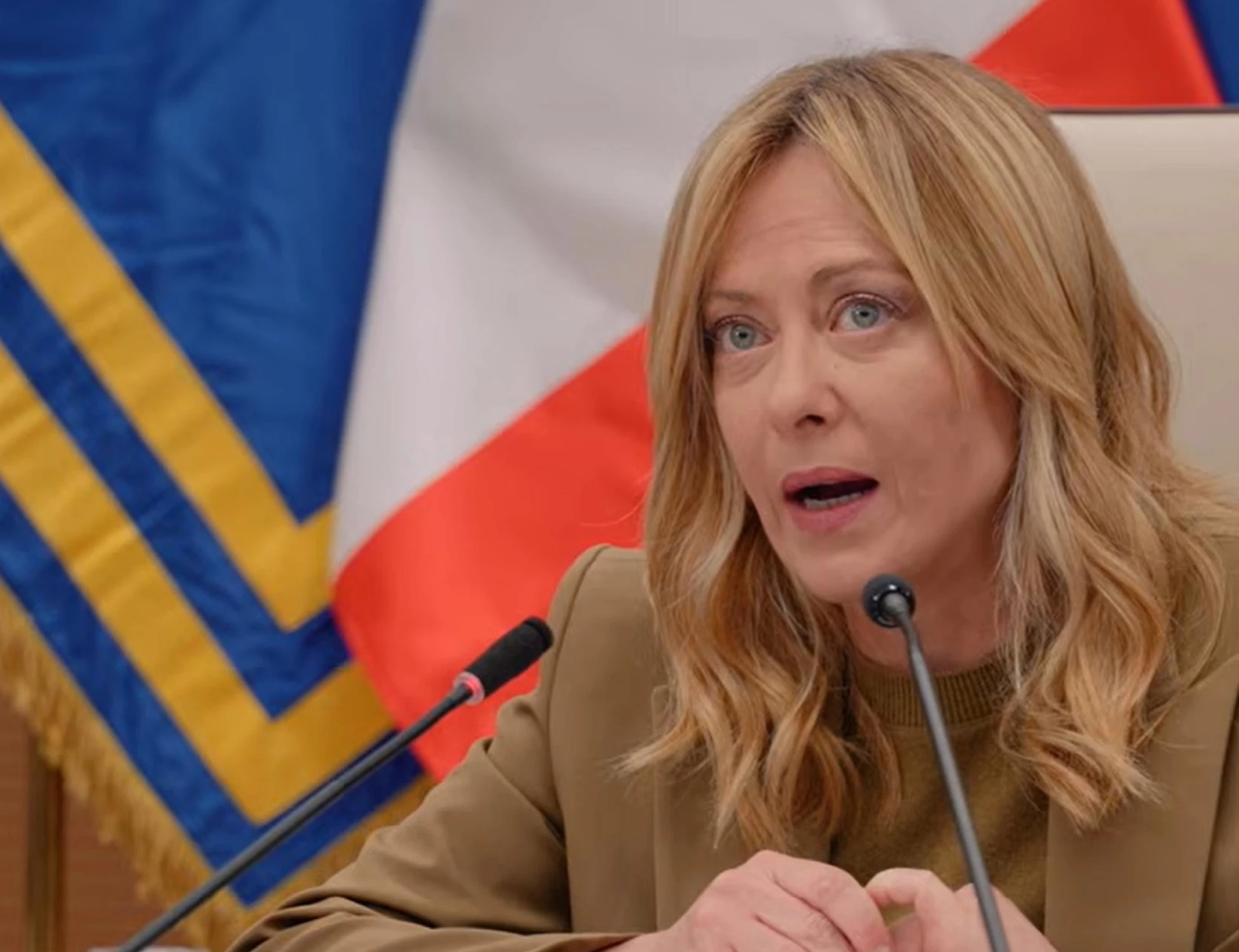 Giorgia Meloni, il messaggio ai militari: "Come si allontana la guerra"