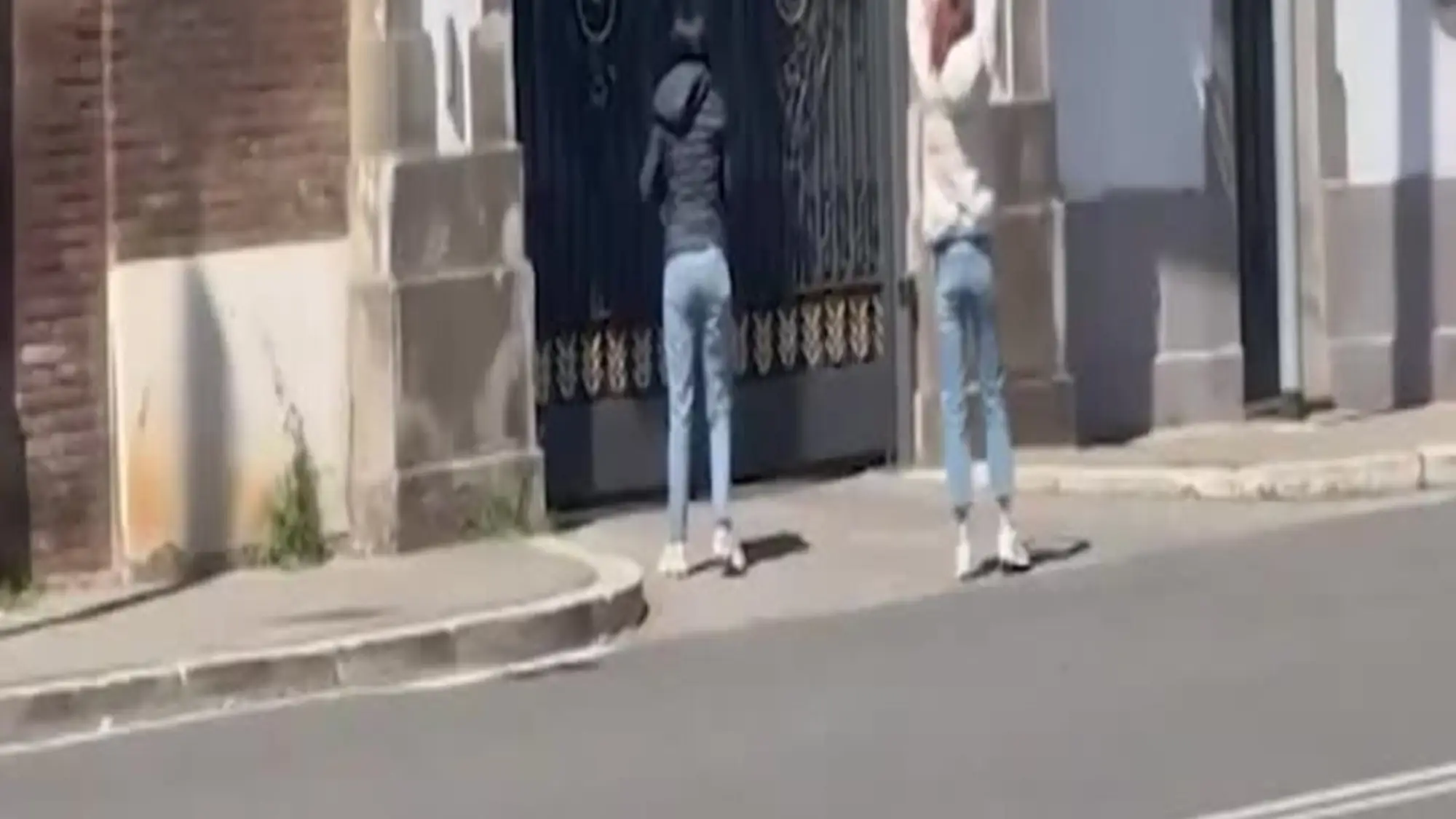 Iran, lancio di uova sull'ambasciata a Roma 