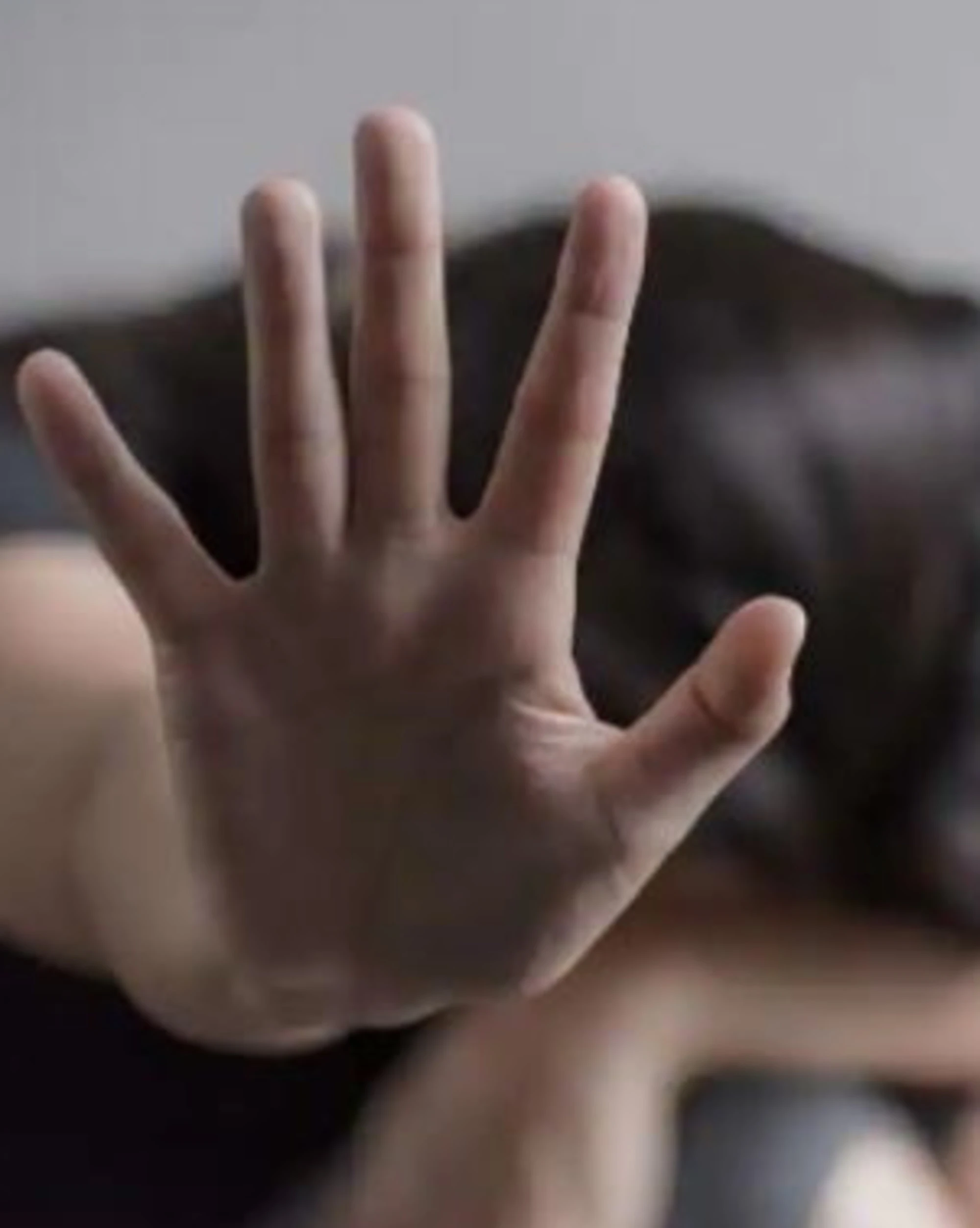 Treviso, 16enne violentata nello scantinato del kebabbaro: chi sono le belve