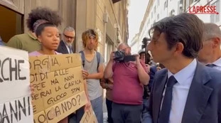 Giovanni Donzelli porta a scuola Ultima generazione: "Si chiama democrazia. Altre domande?"