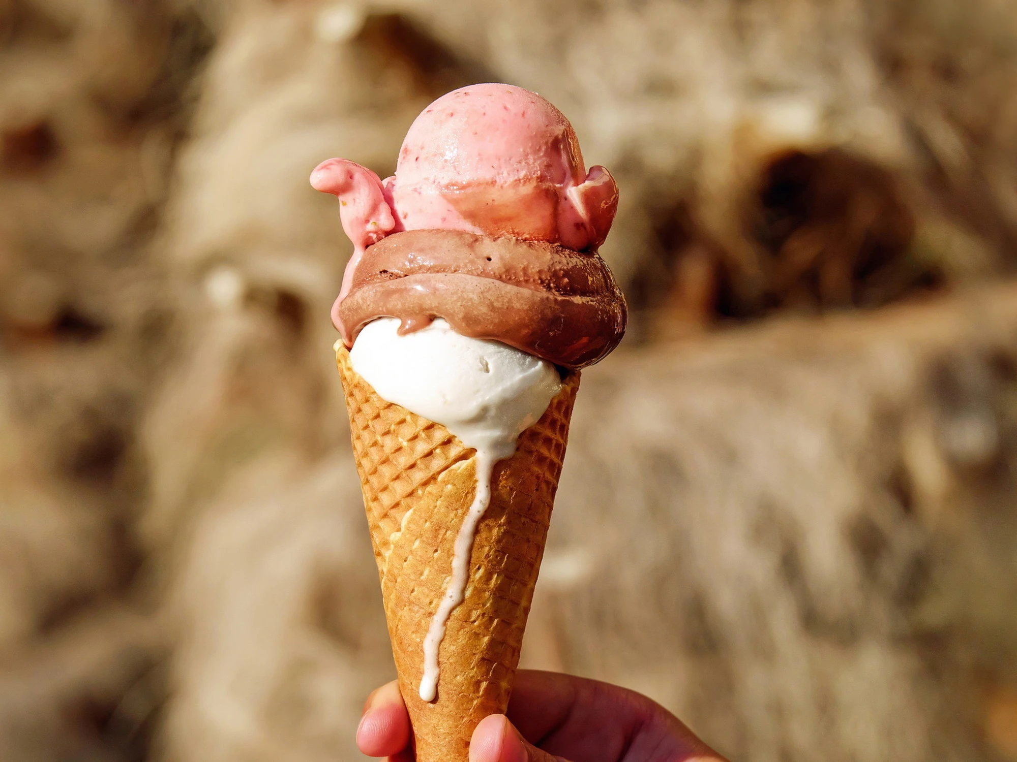 Adriano d'Orso mangia un gelato e muore: tragedia a Casoria