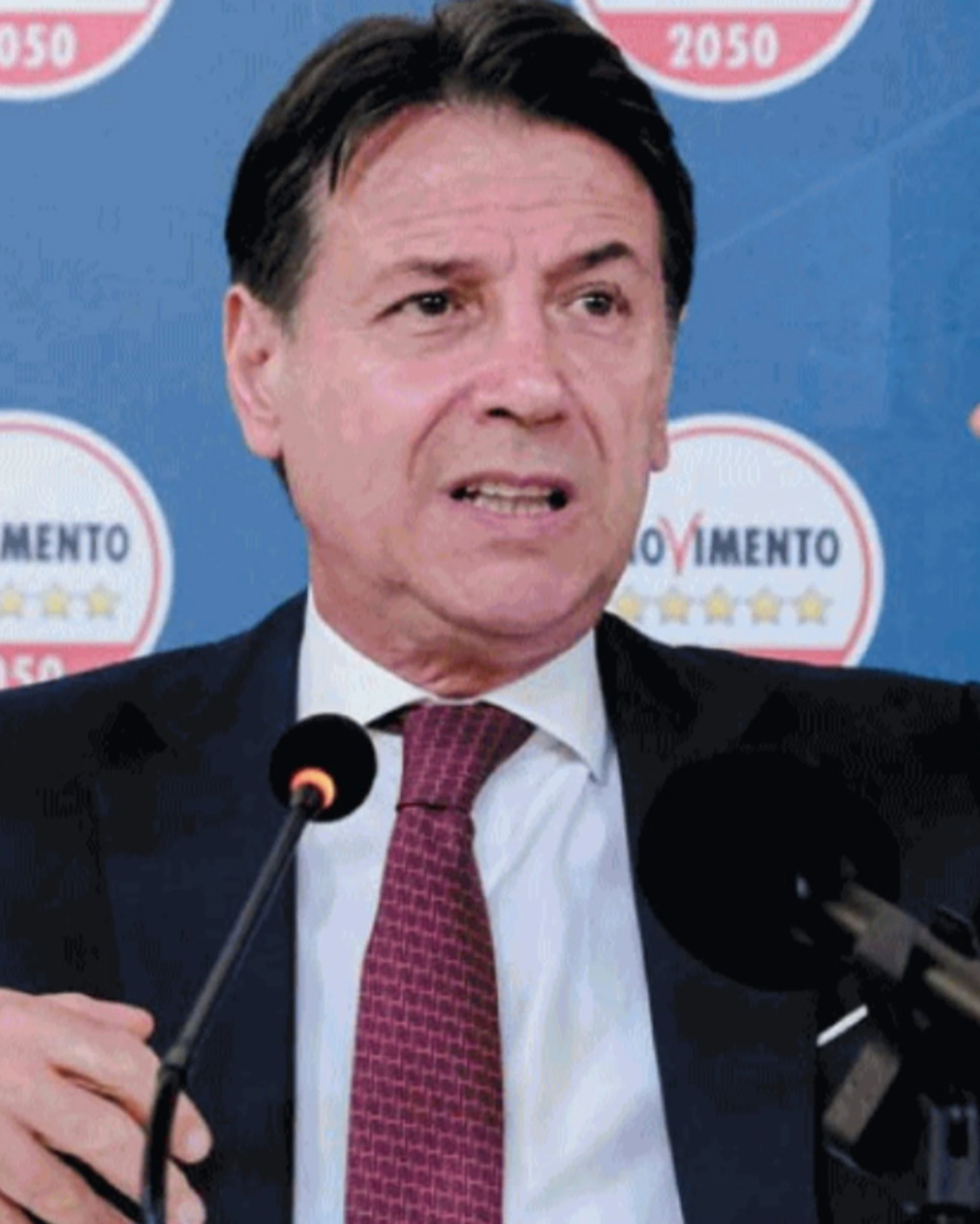 Giuseppe Conte si è fregato da solo: spietato con gli altri, ma coi suoi...