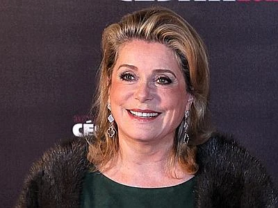 Depardieu e l'esilio fiscale, Catherine Deneuve si schiera al fianco dell'attore