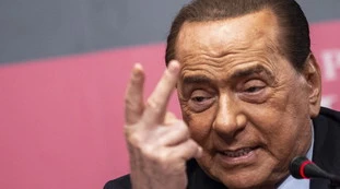 Silvio Berlusconi, telefonata alla Camera: "Il coronavirus è terrificante, la peggiore esperienza della mia vita"