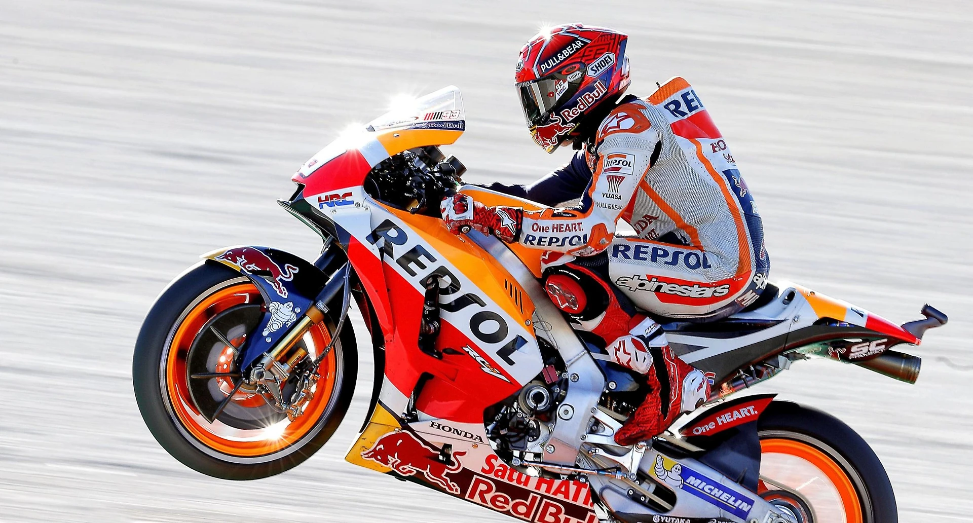 Marquez odioso fenomeno: il Mondiale è ancora suo. Dovizioso, resa all'arrembaggio