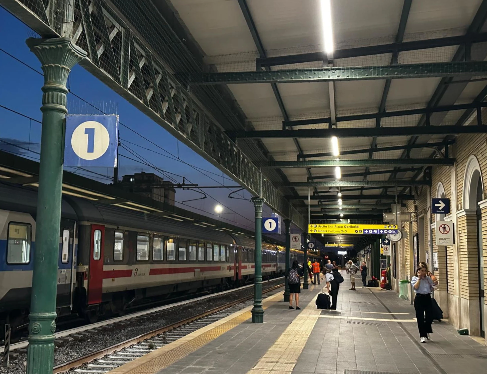 Macerata, molestata in stazione da un senegalese: come riesce a fuggire