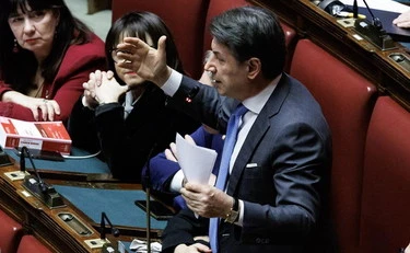 Giorgia Meloni, missione compiuta: lei parla, la sinistra delira