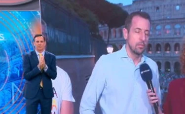 4 di Sera, Francesco Vecchi interrompe il pro-Flotilla: "Cioè io non capisco"