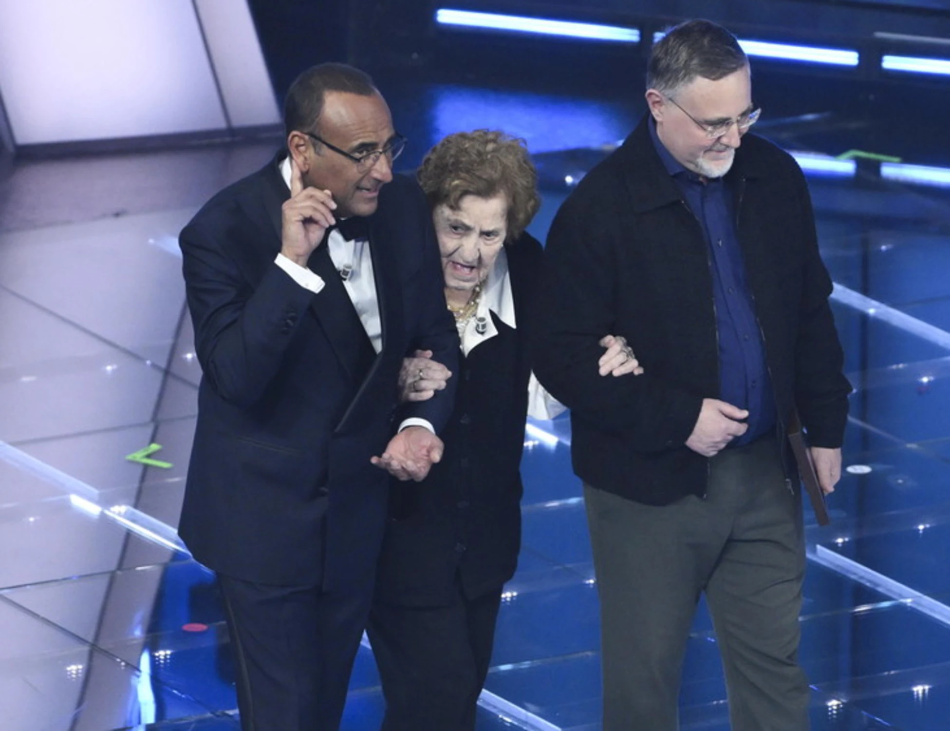 Sanremo 2026, l'ultra-centenaria Gianna fa impazzire sinistra e Selvaggia Lucarelli: "Ciao ciao ai fascisti"