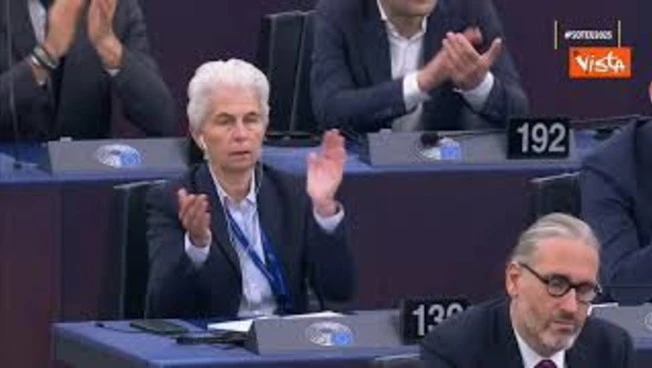https://media.liberoquotidiano.it/Y0VM1kfH6RmHUGQHtVGTQuts4xfpLQweT3njLm7wC6g/width:800/quality:90/aW1hZ2VzLzIwMjUvMDkvMTAvMDkxNjEyOTc3LWZmZmEzNDk4LTBhMDktNGRlNS05Y2JhLWY5NjNjZTdiOGMxYy5qcGc.webp