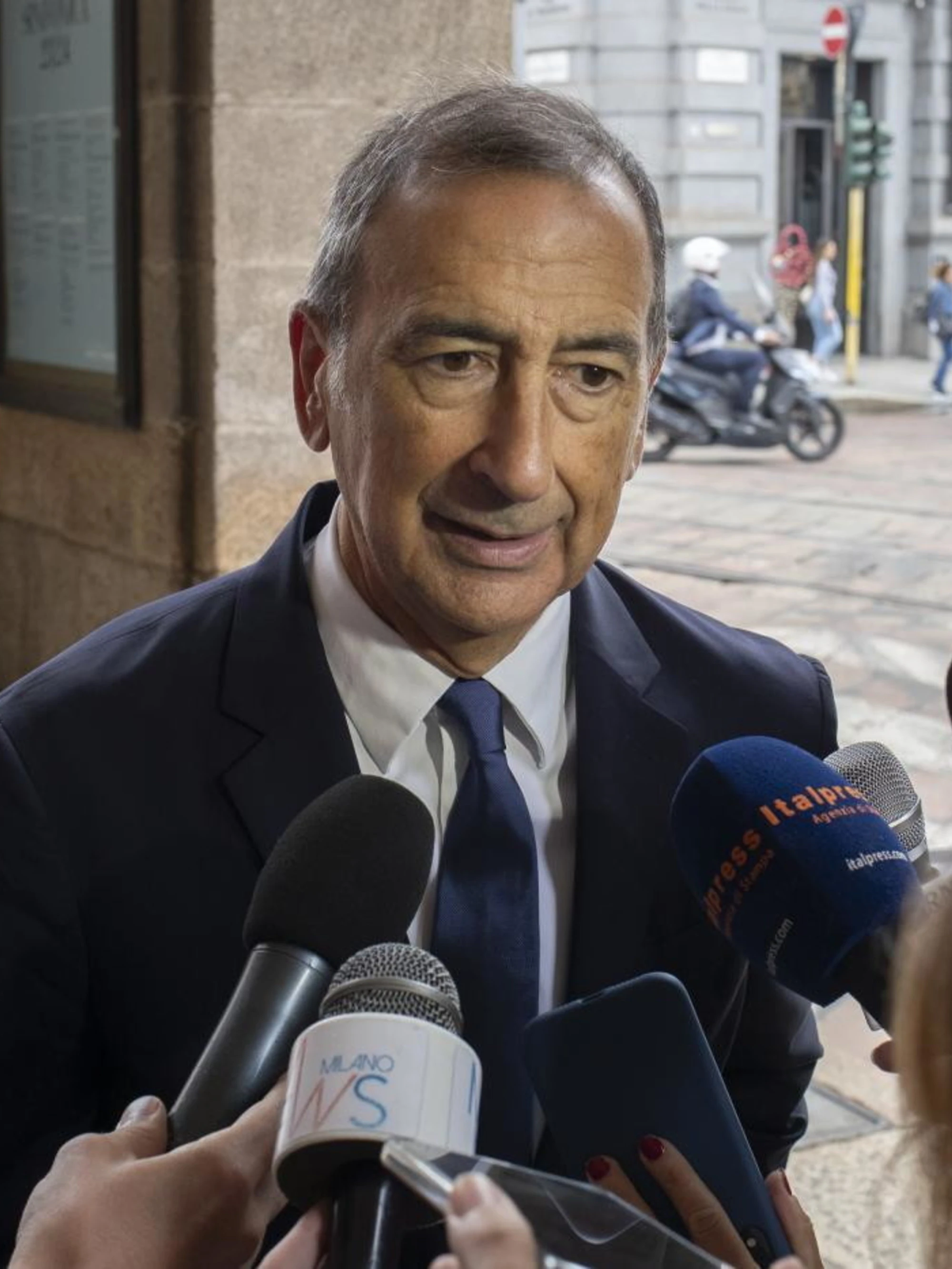 Beppe Sala è indagato: sindaco nei guai, ecco tutte le accuse