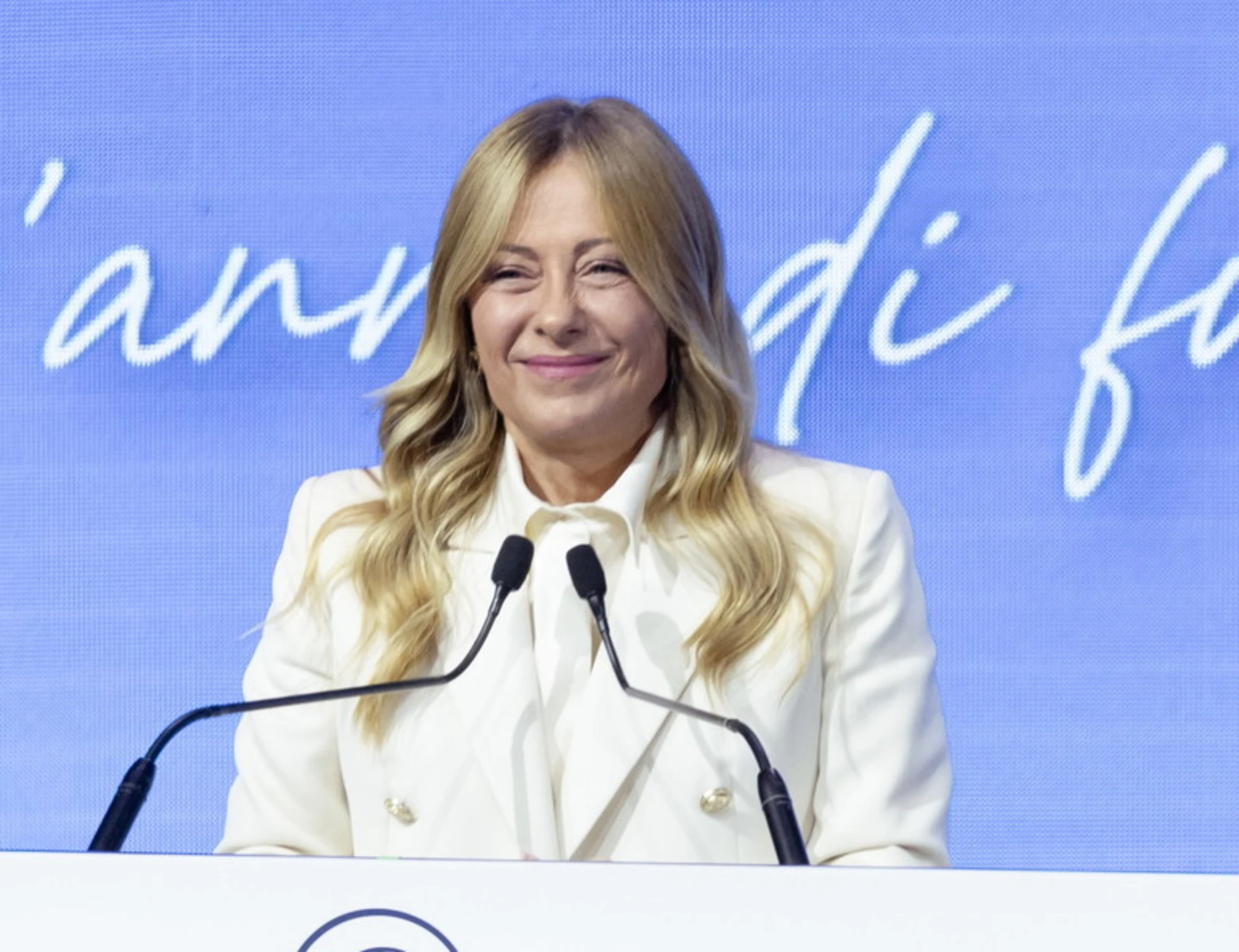 Sondaggio, il peso dei partiti nel monitoraggio europeo: quanto vale davvero Giorgia Meloni
