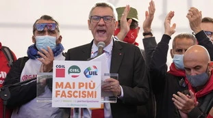 Quarta Repubblica, "Giorgia Meloni a piazzale Loreto": ecco chi c'era in piazza per la Cgil