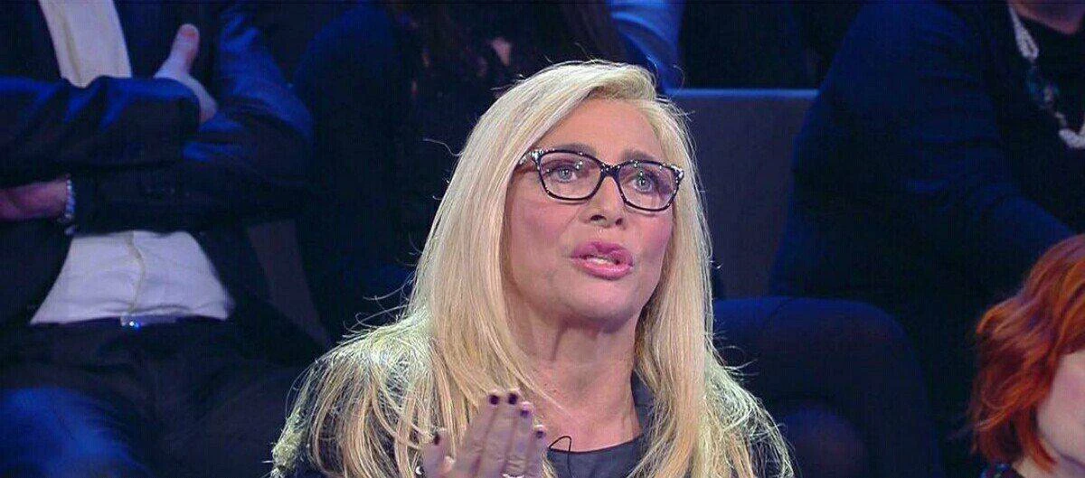 Sanremo 2020, Mara Venier mette già i paletti ad Amadeus: "Sabato ci sarò, ma non farò le scale"