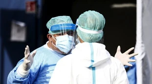 Coronavirus, bollettino 4 dicembre: 24mila contagi, 814 morti. Terapie intensive, il nuovo dato: in un giorno 201 ricoveri