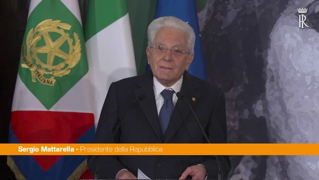 Mattarella "Abbattere gli ostacoli che limitano le potenzialità delle donne"