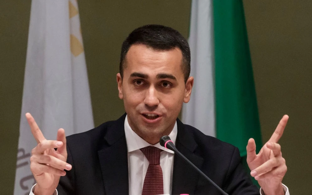 Laura Boldrini sgozzata: l'autore del post su Facebook vota 5 Stelle