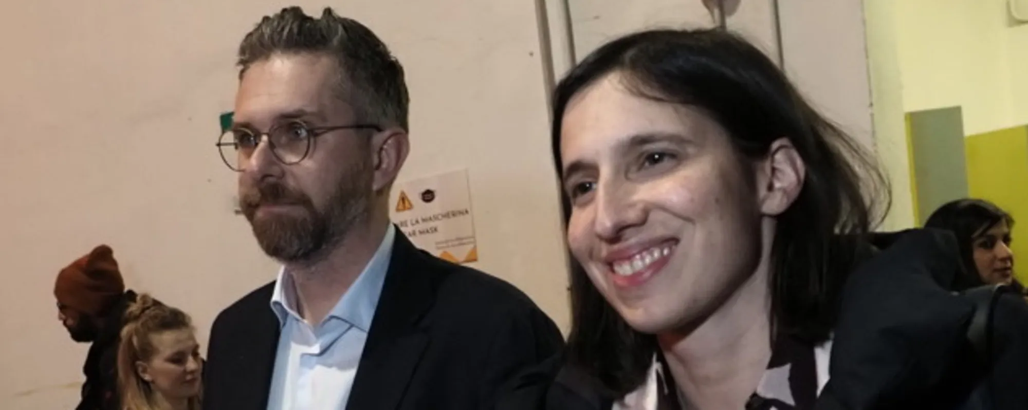 Il sondaggio che manda a casa il Pd: colpo di scena a Bologna