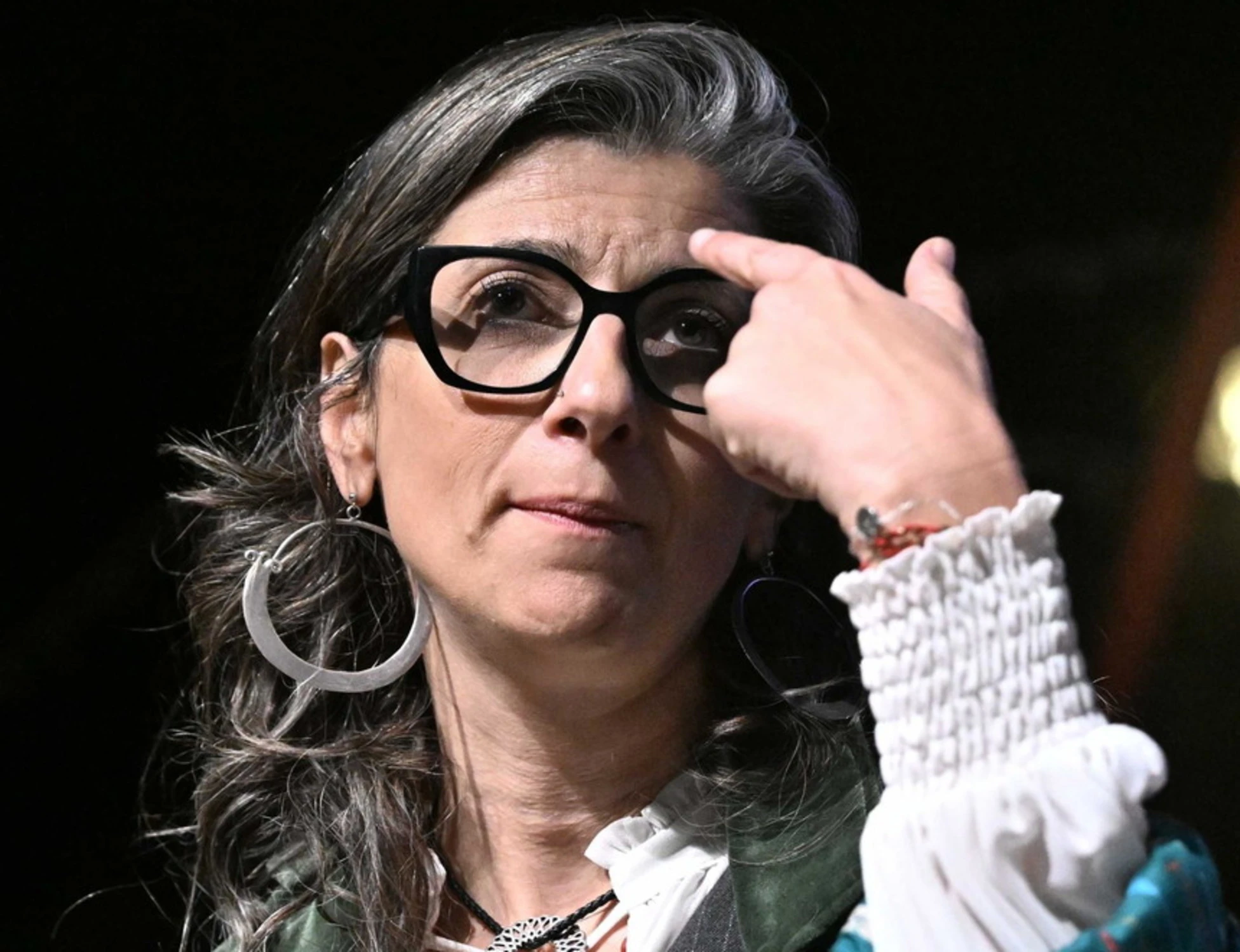 Francesco Albanese insulta chi la critica sull'attacco ai napoletani: "4 minus habentes"