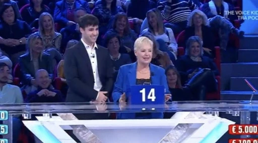 Affari tuoi, l'errore gravissimo di Clara: "Ringrazia Dio e pigliati sti soldi!"
