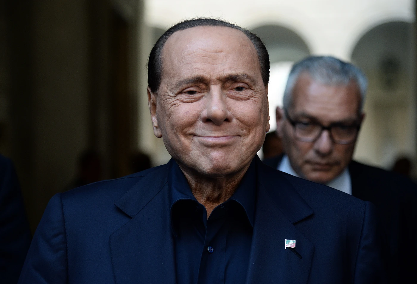 Silvio Berlusconi in aiuto a Giuseppe Conte contro l'Ue: il piano, governo nel mirino